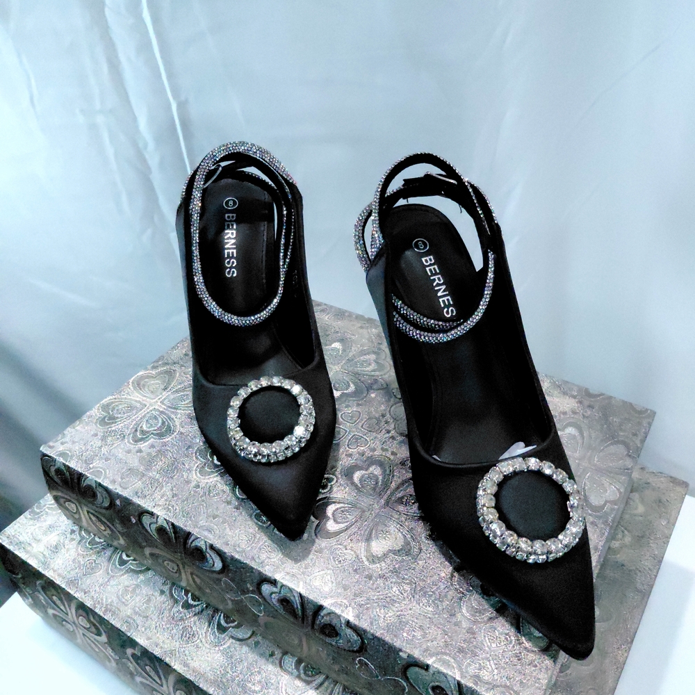 Berness Elegant Black Stiletto Heels with Rhinestone Accents